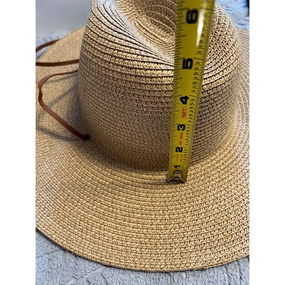 Wide-Brimmed Straw Hat With Adjustable Chin Strap For Sun Protection - Picture 4 of 5